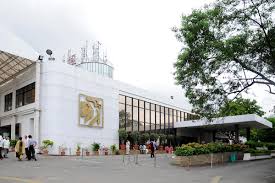 Apollo Hospital from Apollo Hospital Rd Number 72, opposite Bharatiya Vidya Bhavan School, Film Nagar ,Hyderabad ,Telangana, India | Kayawell