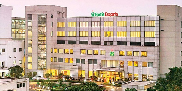 Fortis Escorts Heart Institute, New Delhi from Fortis Escorts Heart Institute, New Delhi Metro Station, Okhla Rd, Sukhdev Vihar, New Friends Colony, Delhi ,New Delhi ,Delhi, India | Kayawell